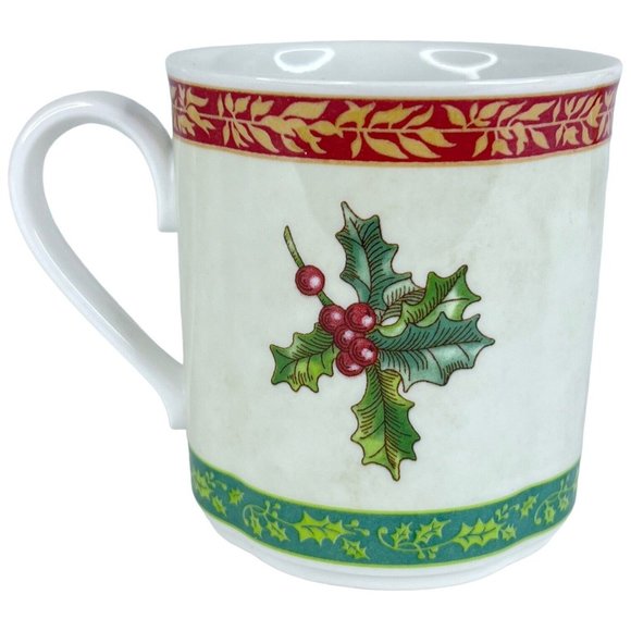 Villeroy & Boch Festive Memories Mug Topiary House And Garden Collection Holly - Picture 4 of 8